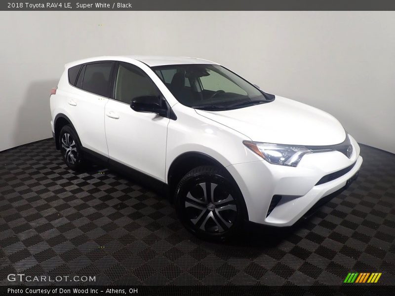 Super White / Black 2018 Toyota RAV4 LE