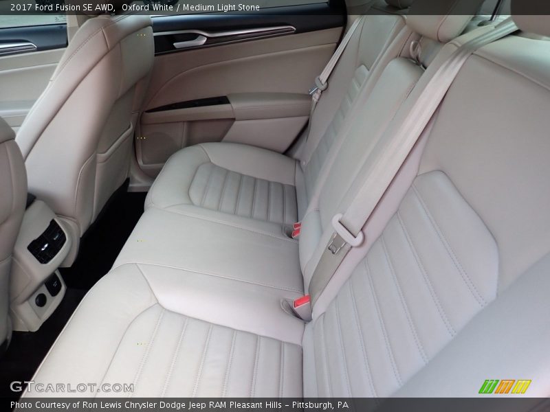 Oxford White / Medium Light Stone 2017 Ford Fusion SE AWD