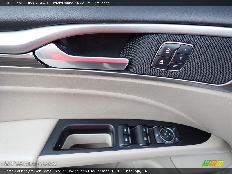 Oxford White / Medium Light Stone 2017 Ford Fusion SE AWD