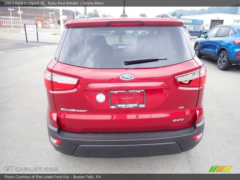 Ruby Red Metallic / Ebony Black 2021 Ford EcoSport SE