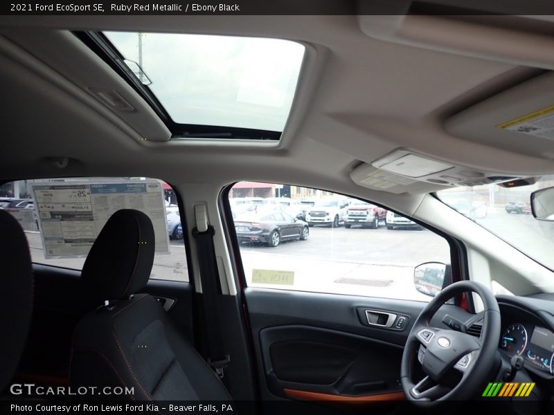 Ruby Red Metallic / Ebony Black 2021 Ford EcoSport SE