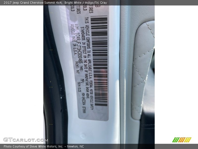 Bright White / Indigo/Ski Gray 2017 Jeep Grand Cherokee Summit 4x4