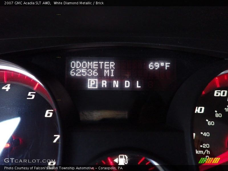 White Diamond Metallic / Brick 2007 GMC Acadia SLT AWD