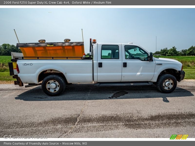 Oxford White / Medium Flint 2006 Ford F250 Super Duty XL Crew Cab 4x4