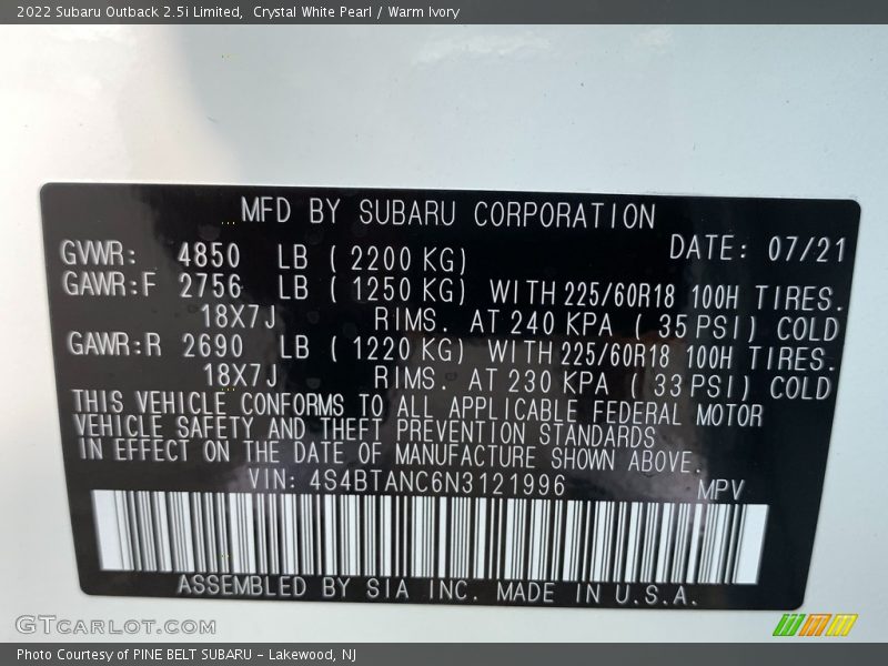 Crystal White Pearl / Warm Ivory 2022 Subaru Outback 2.5i Limited