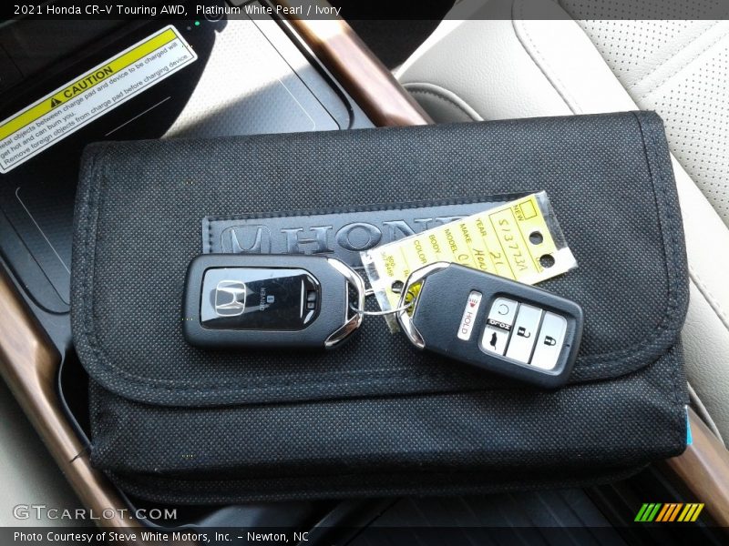 Keys of 2021 CR-V Touring AWD