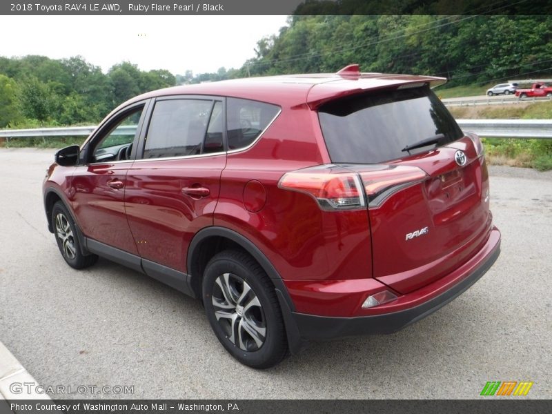 Ruby Flare Pearl / Black 2018 Toyota RAV4 LE AWD