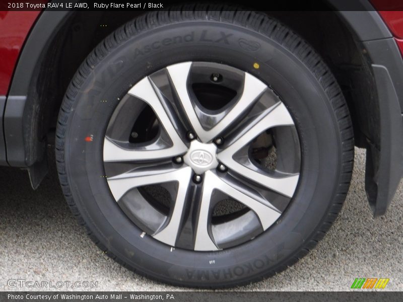 Ruby Flare Pearl / Black 2018 Toyota RAV4 LE AWD