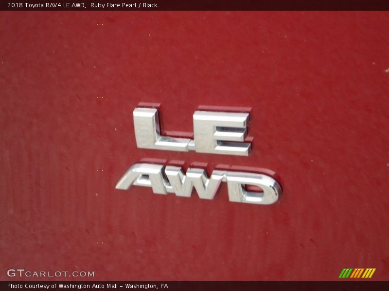 Ruby Flare Pearl / Black 2018 Toyota RAV4 LE AWD
