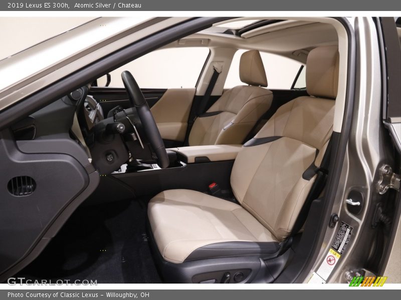 Atomic Silver / Chateau 2019 Lexus ES 300h