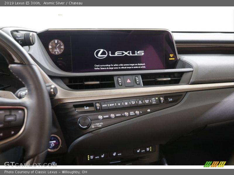 Atomic Silver / Chateau 2019 Lexus ES 300h