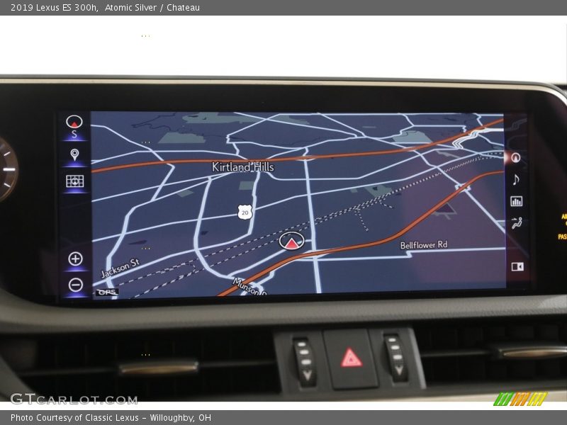 Atomic Silver / Chateau 2019 Lexus ES 300h