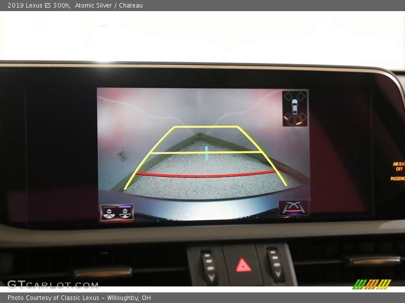 Atomic Silver / Chateau 2019 Lexus ES 300h