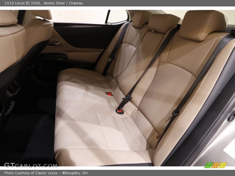 Atomic Silver / Chateau 2019 Lexus ES 300h