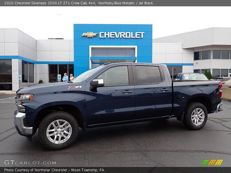 Front 3/4 View of 2020 Silverado 1500 LT Z71 Crew Cab 4x4