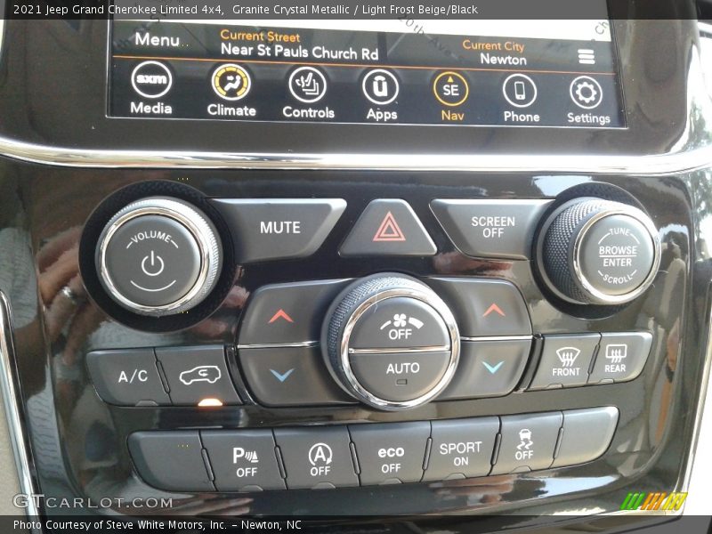 Controls of 2021 Grand Cherokee Limited 4x4