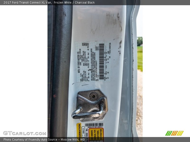 Frozen White / Charcoal Black 2017 Ford Transit Connect XL Van
