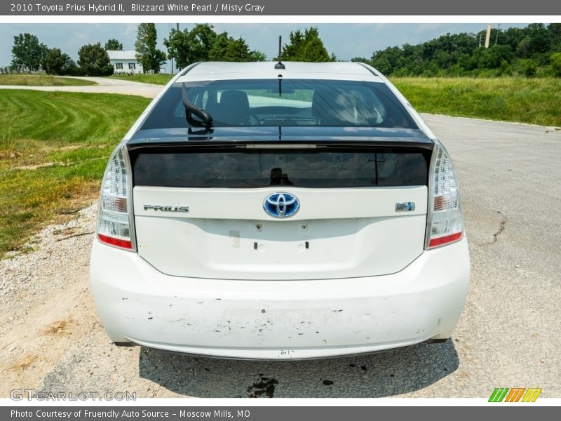 Blizzard White Pearl / Misty Gray 2010 Toyota Prius Hybrid II