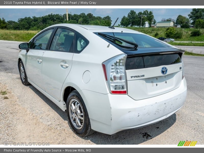 Blizzard White Pearl / Misty Gray 2010 Toyota Prius Hybrid II