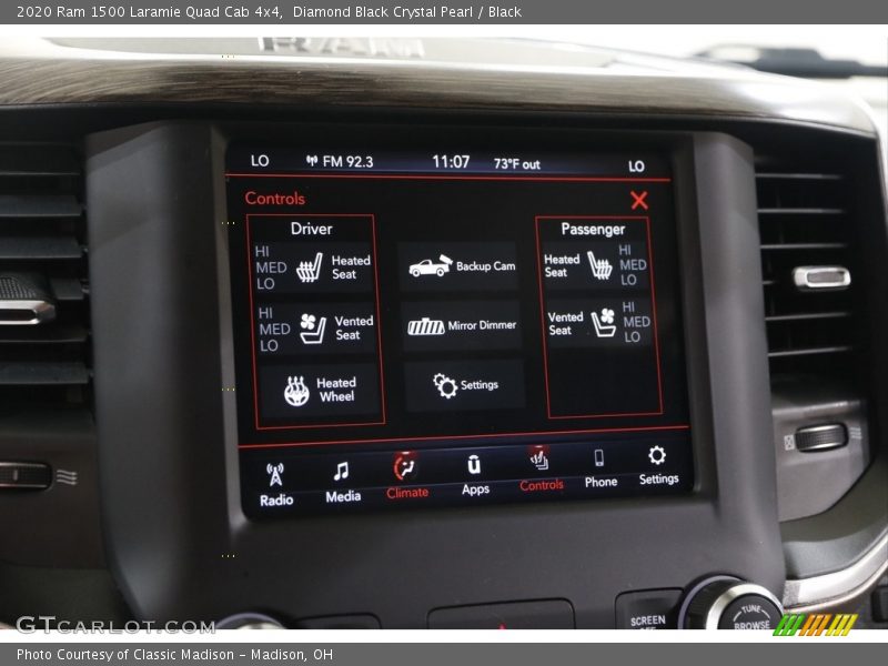 Diamond Black Crystal Pearl / Black 2020 Ram 1500 Laramie Quad Cab 4x4