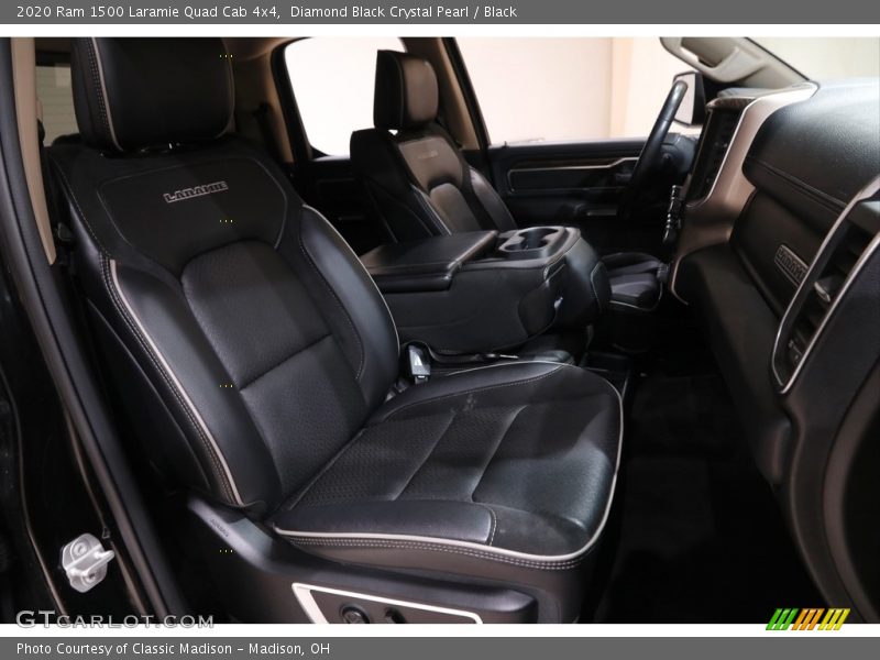 Diamond Black Crystal Pearl / Black 2020 Ram 1500 Laramie Quad Cab 4x4