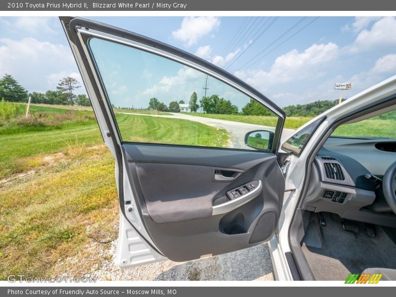 Blizzard White Pearl / Misty Gray 2010 Toyota Prius Hybrid II