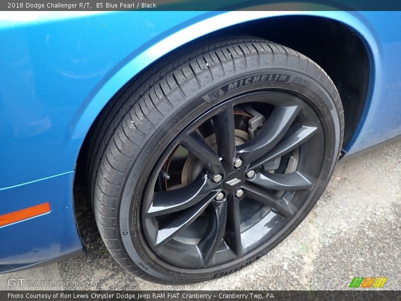 B5 Blue Pearl / Black 2018 Dodge Challenger R/T