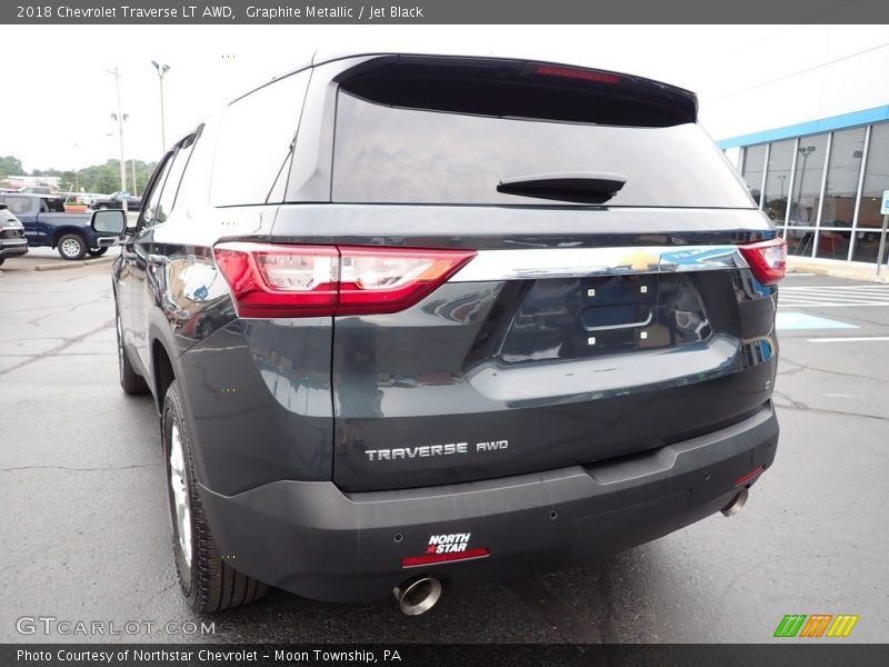 Graphite Metallic / Jet Black 2018 Chevrolet Traverse LT AWD