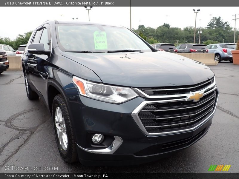 Graphite Metallic / Jet Black 2018 Chevrolet Traverse LT AWD