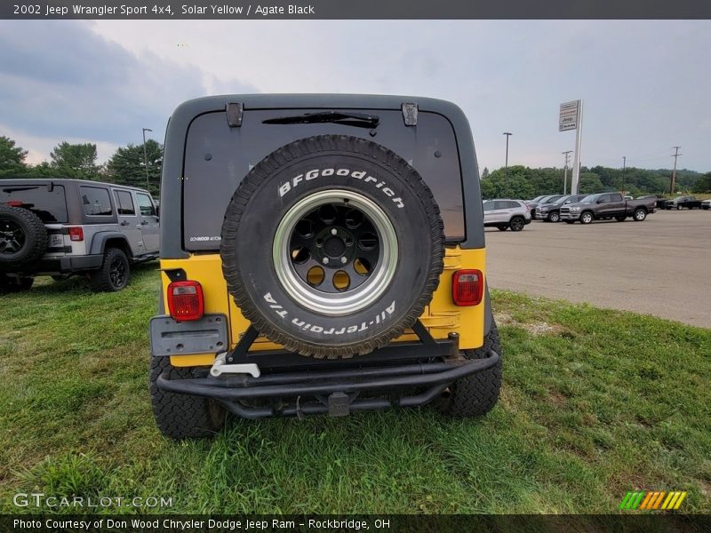 Solar Yellow / Agate Black 2002 Jeep Wrangler Sport 4x4