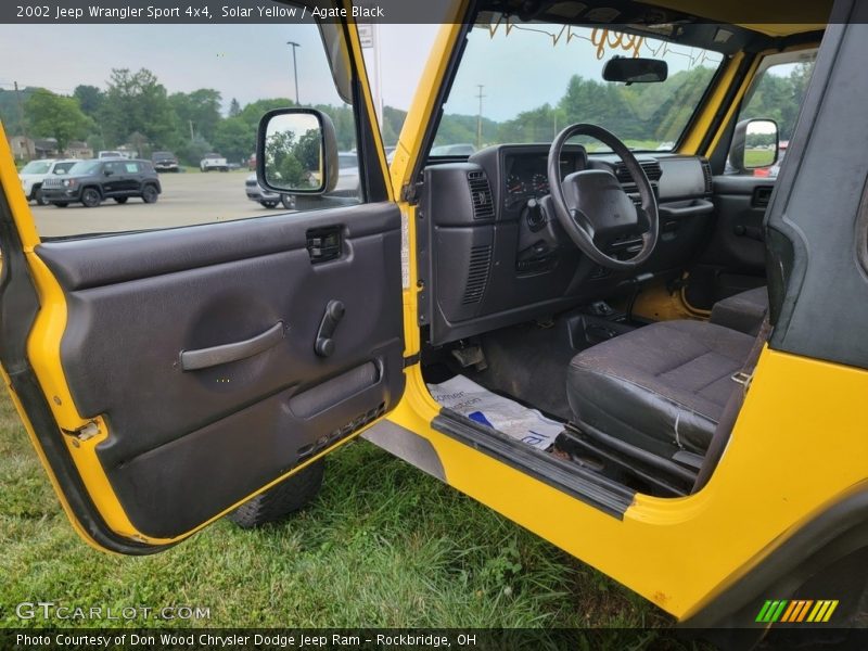 Solar Yellow / Agate Black 2002 Jeep Wrangler Sport 4x4