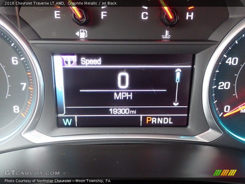 Graphite Metallic / Jet Black 2018 Chevrolet Traverse LT AWD