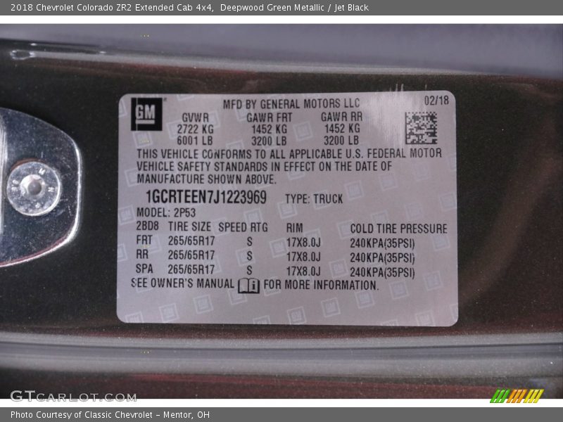 Deepwood Green Metallic / Jet Black 2018 Chevrolet Colorado ZR2 Extended Cab 4x4