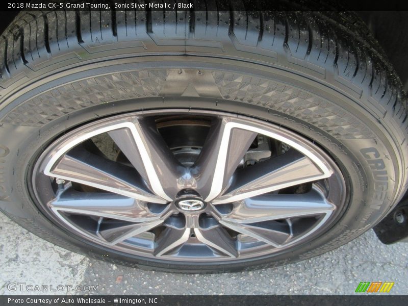 Sonic Silver Metallic / Black 2018 Mazda CX-5 Grand Touring