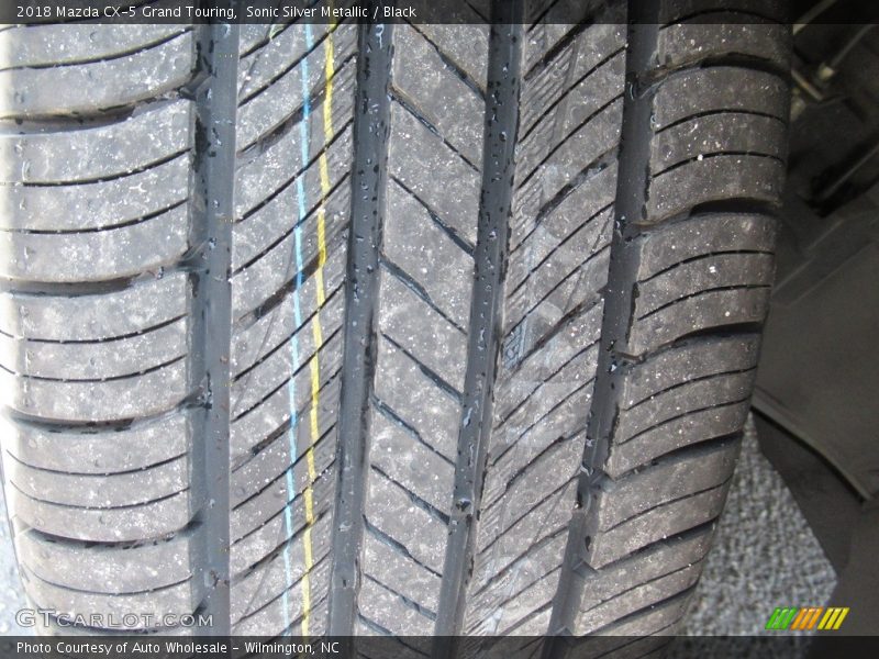 Sonic Silver Metallic / Black 2018 Mazda CX-5 Grand Touring