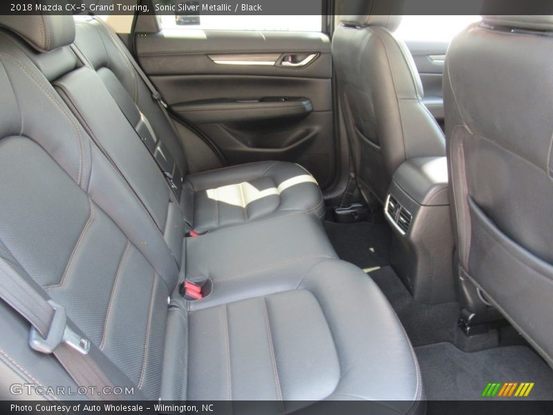 Sonic Silver Metallic / Black 2018 Mazda CX-5 Grand Touring