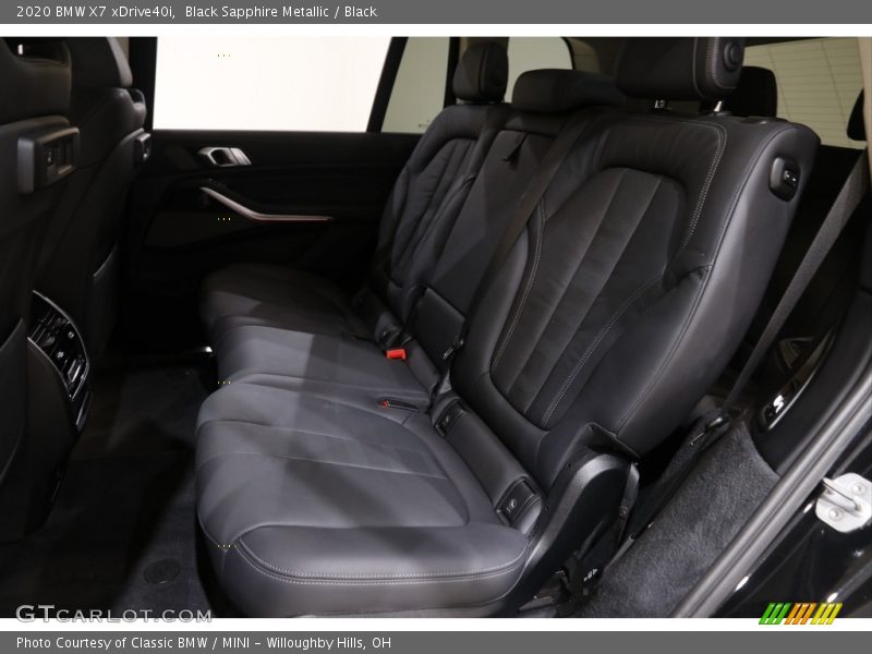 Black Sapphire Metallic / Black 2020 BMW X7 xDrive40i