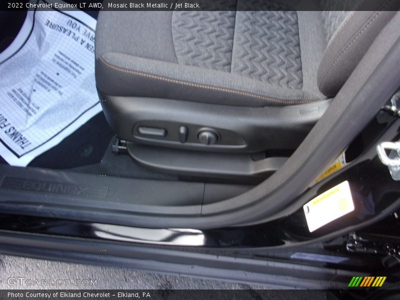 Mosaic Black Metallic / Jet Black 2022 Chevrolet Equinox LT AWD