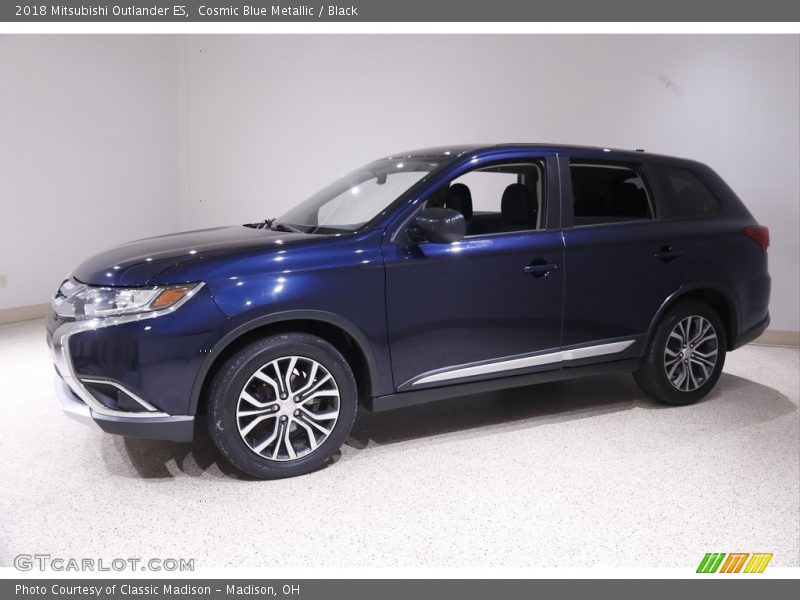  2018 Outlander ES Cosmic Blue Metallic