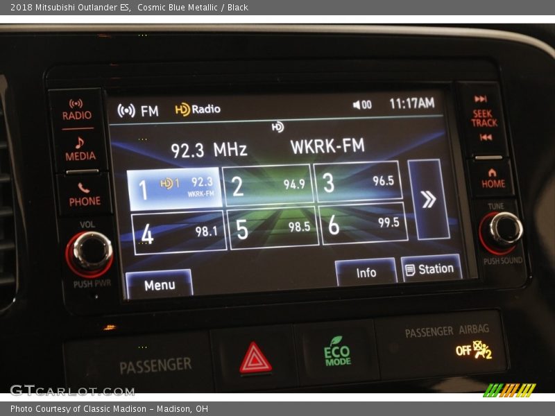 Cosmic Blue Metallic / Black 2018 Mitsubishi Outlander ES