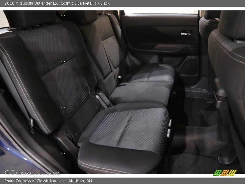 Cosmic Blue Metallic / Black 2018 Mitsubishi Outlander ES