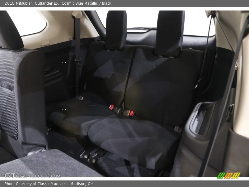 Cosmic Blue Metallic / Black 2018 Mitsubishi Outlander ES