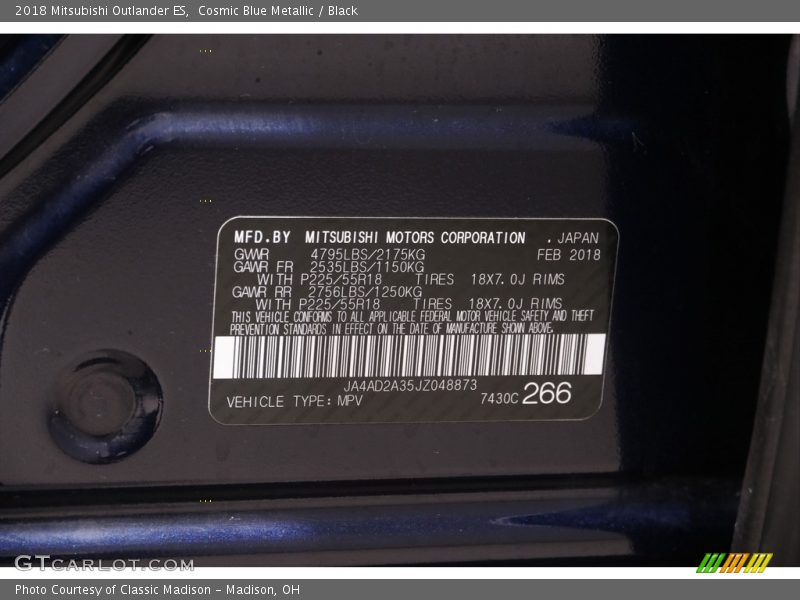 Cosmic Blue Metallic / Black 2018 Mitsubishi Outlander ES