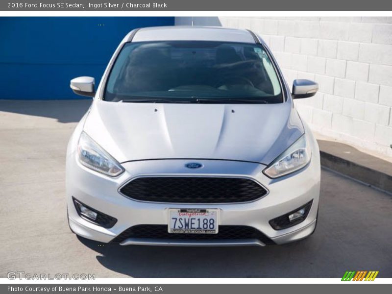 Ingot Silver / Charcoal Black 2016 Ford Focus SE Sedan