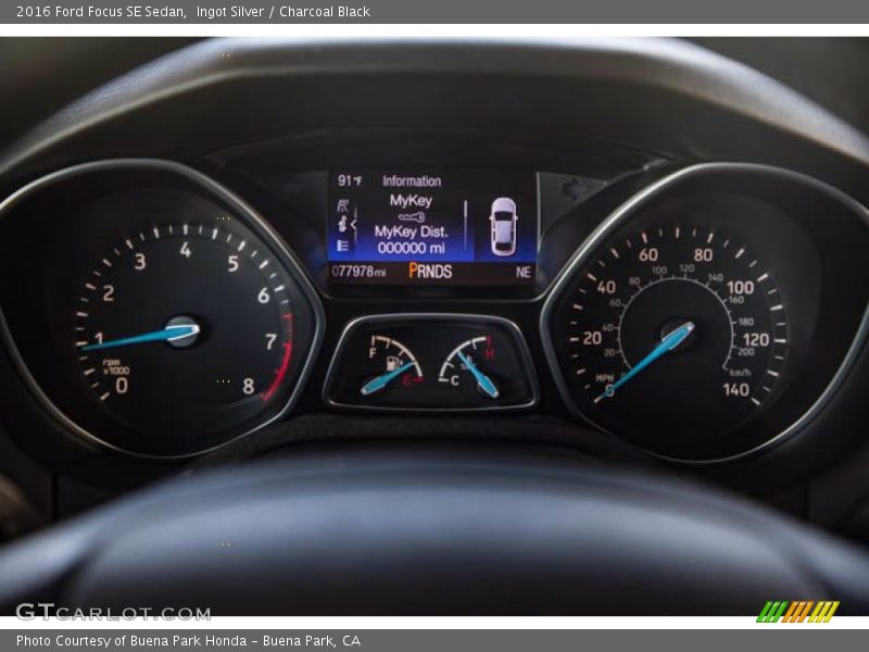Ingot Silver / Charcoal Black 2016 Ford Focus SE Sedan