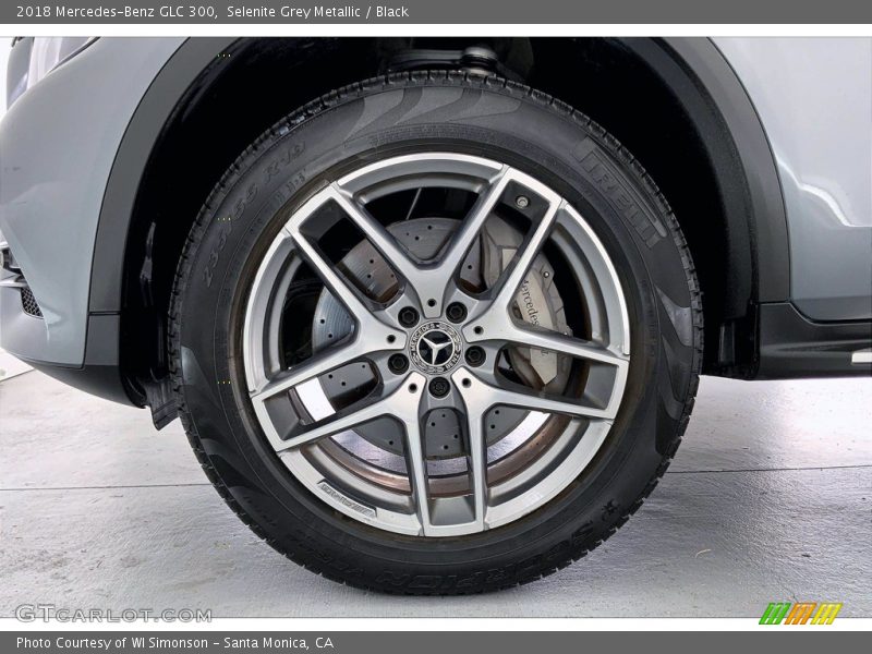 Selenite Grey Metallic / Black 2018 Mercedes-Benz GLC 300