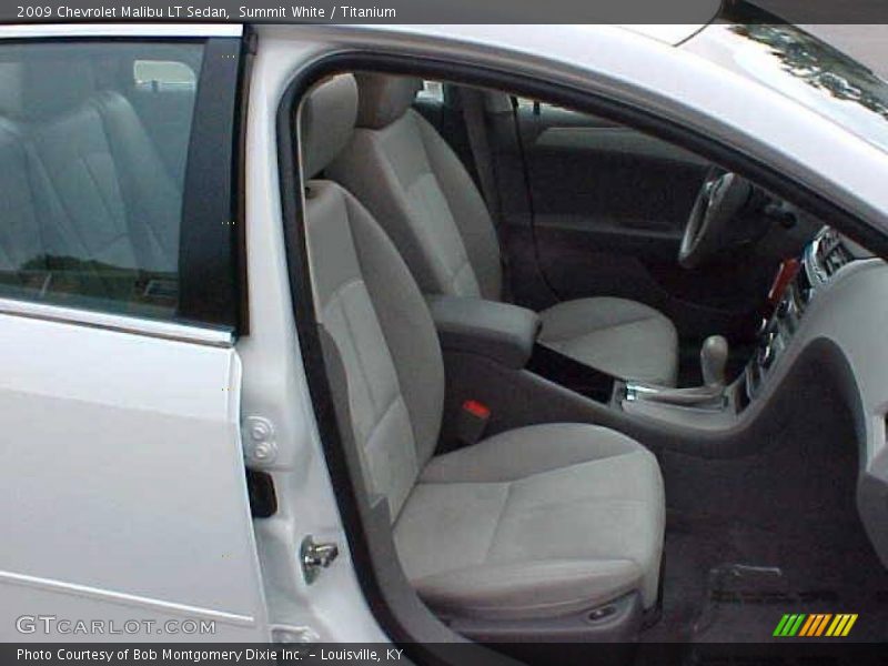 Summit White / Titanium 2009 Chevrolet Malibu LT Sedan