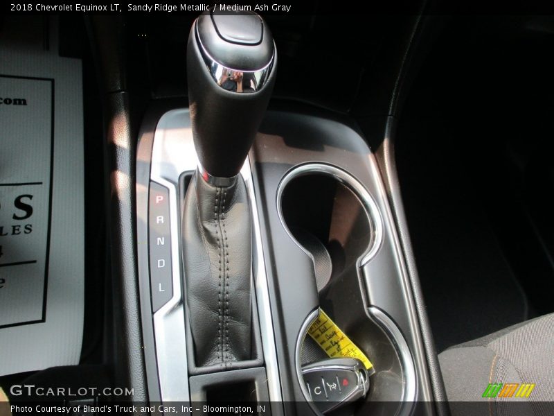 Sandy Ridge Metallic / Medium Ash Gray 2018 Chevrolet Equinox LT