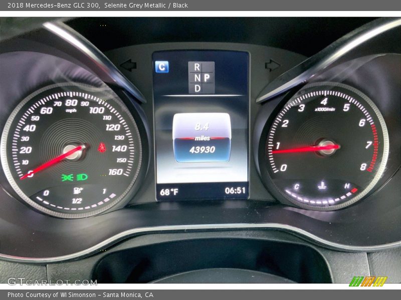 Selenite Grey Metallic / Black 2018 Mercedes-Benz GLC 300