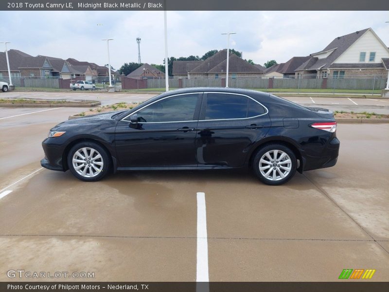 Midnight Black Metallic / Black 2018 Toyota Camry LE